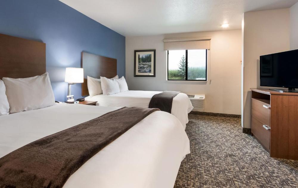 Double Queen Room interior